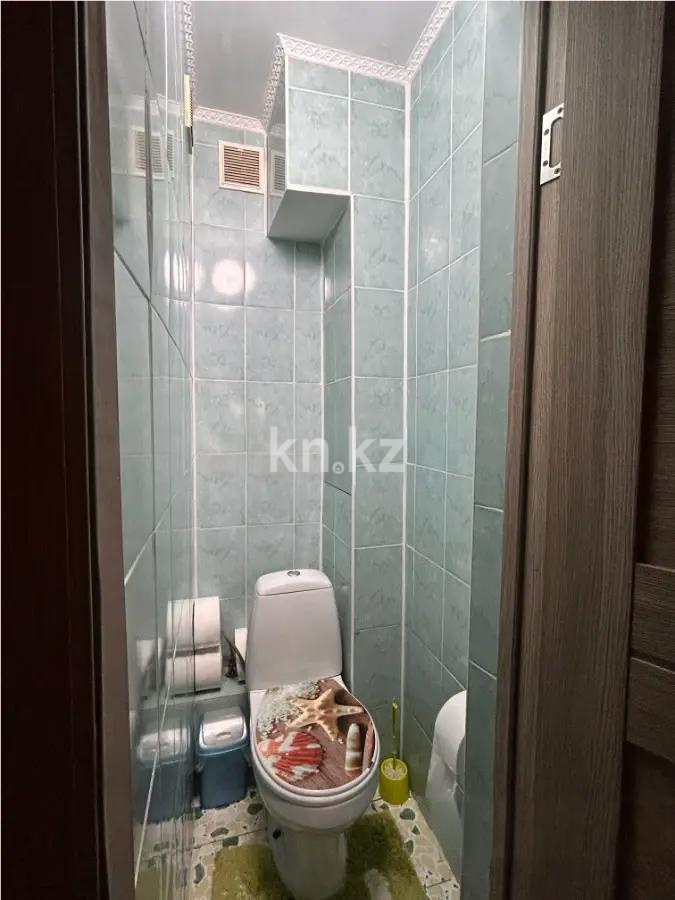 Продажа 3-комнатной квартиры, 50 м², ул. Жандосова, дом  176А в Алматы - фото 5