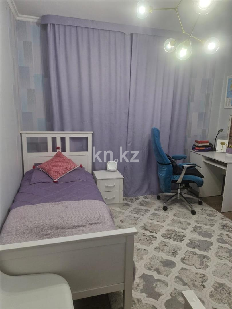 Продажа 3-комнатной квартиры, 80 м², ул. Валиханова в Астане - фото 4