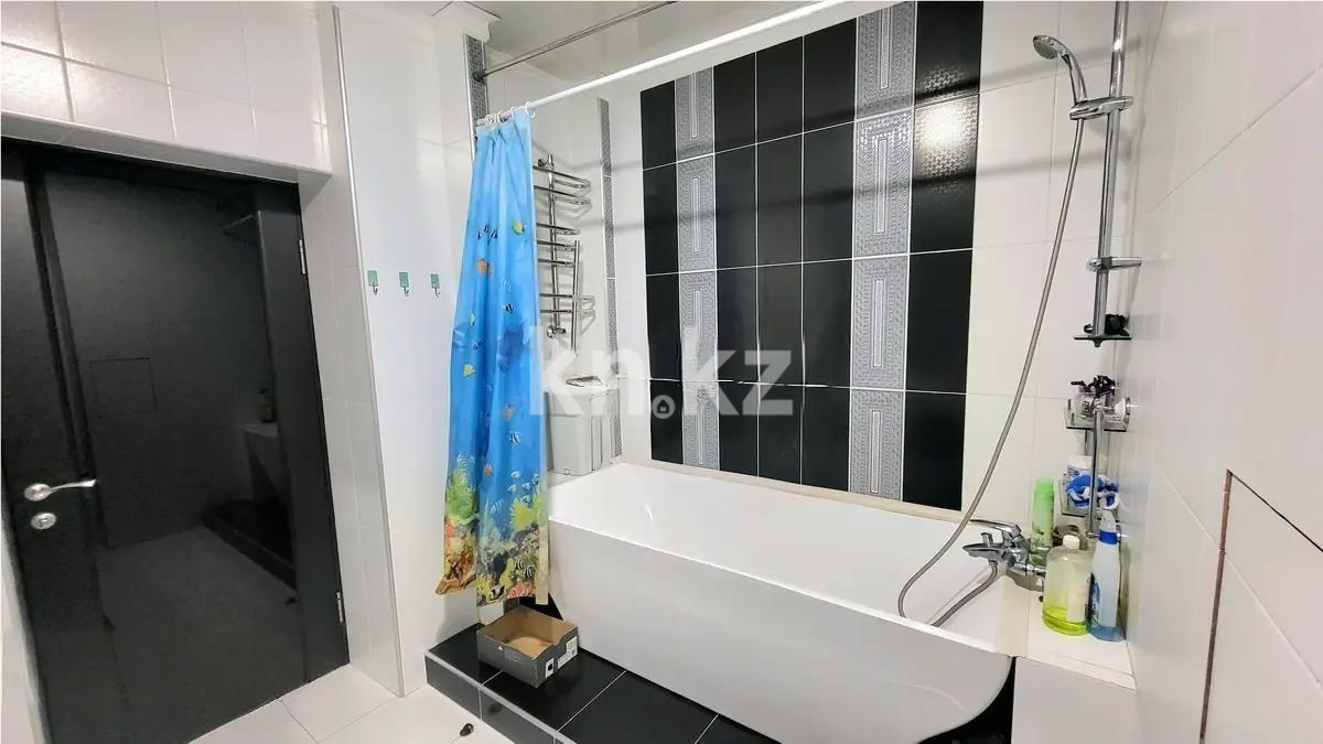 Продажа 2-комнатной квартиры, 98 м², ул. Жуалы, дом  1 в Алматы - фото 4