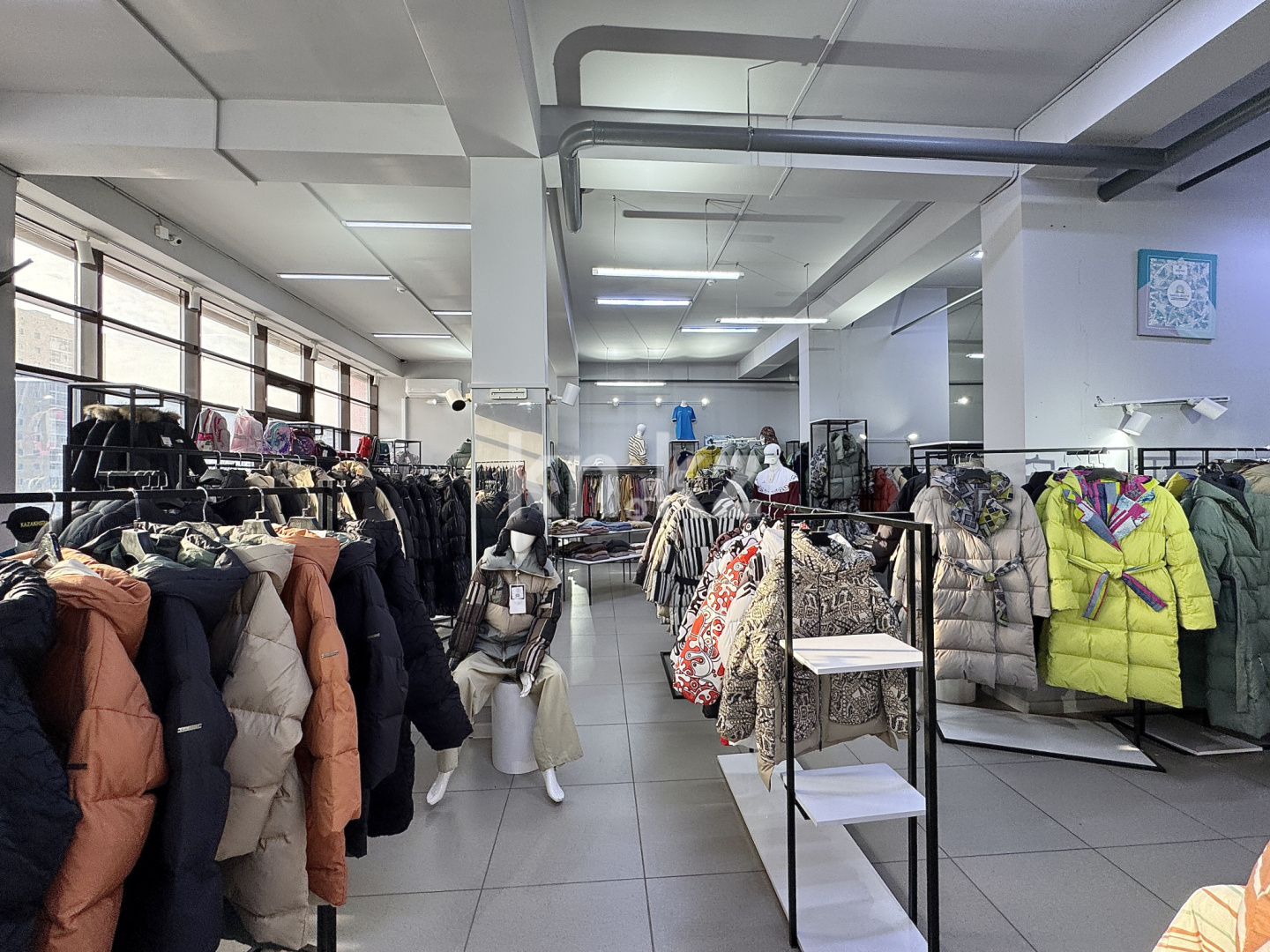 Продажа помещения, 285 м² - Продажа офисных и торговых помещений в Астане фото 2 из 9