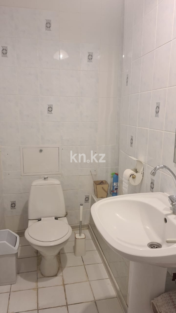 Аренда 3-комнатной квартиры, 95 м² - Аренда трехкомнатных квартир помесячно от хозяев в Алматы фото 9 из 16