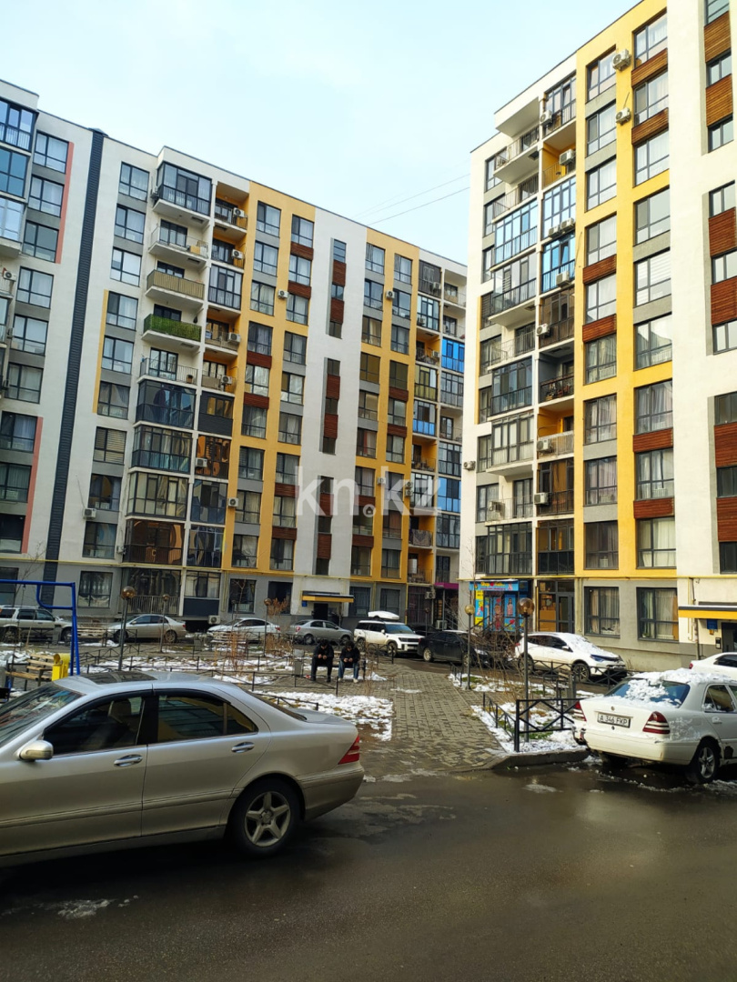 Продажа 3-комнатной квартиры, 98 м², пр. Сейфуллина - Продажа квартир в Алматы фото 1 из 19