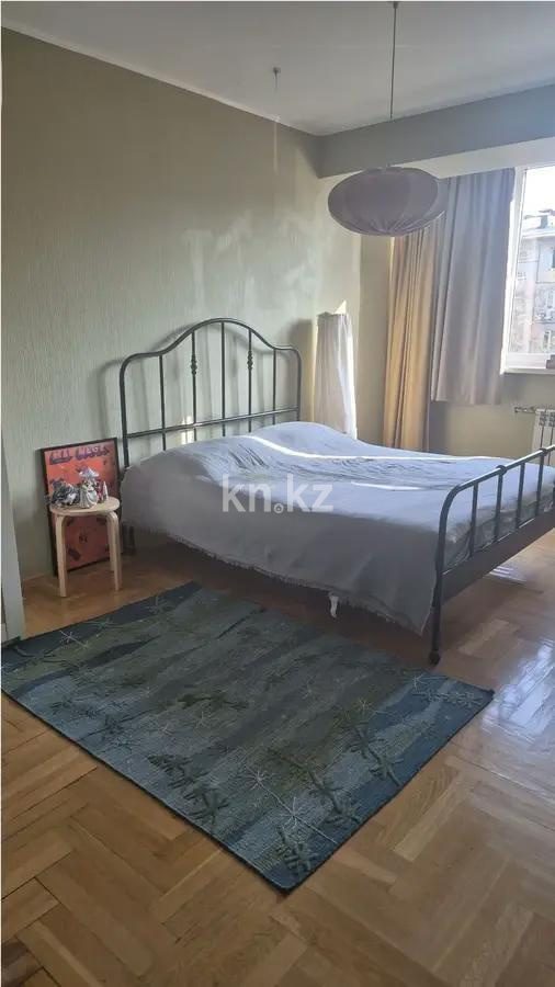 Продажа 3-комнатной квартиры, 73 м², ул. 24 Июня, дом  30 в Алматы - фото 2