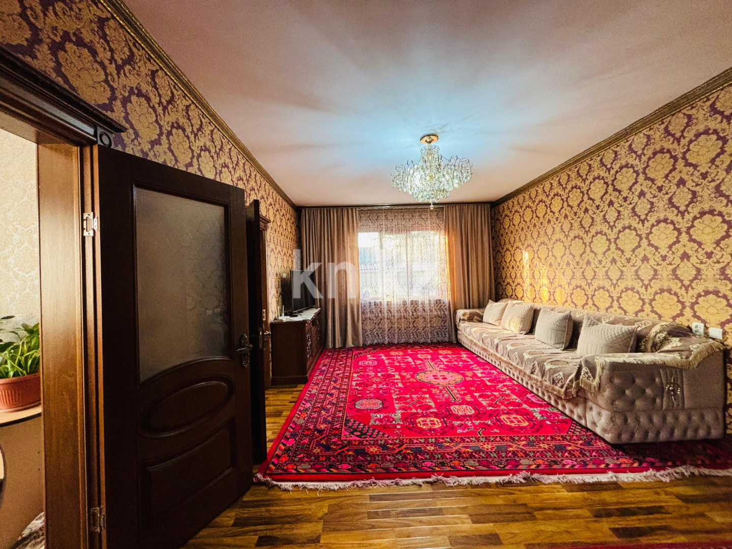 Продажа 6-комнатного дома, 200 м², ул. Чигорина, дом  33/23 - Продажа домов, коттеджей в Алматы фото 1 из 31