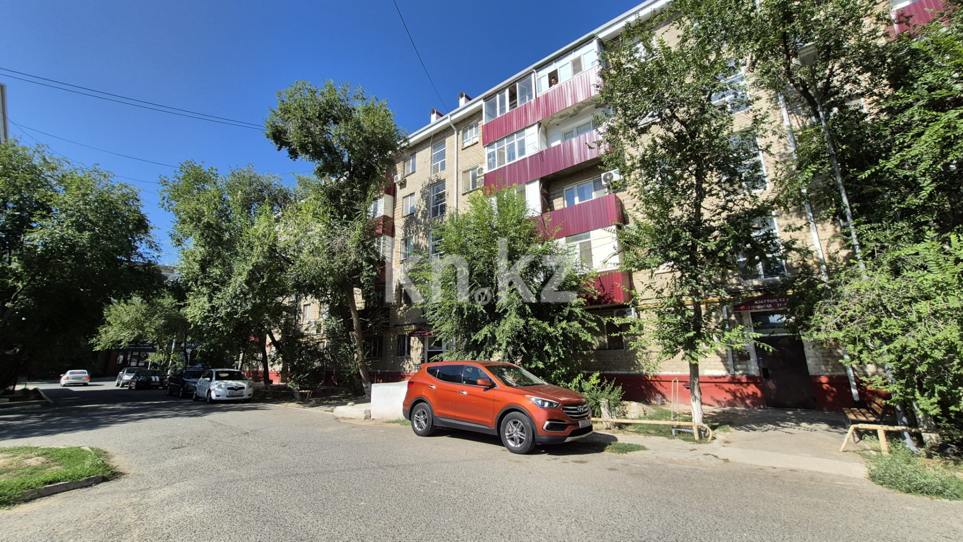 Продажа 3-комнатной квартиры, 75 м², пр. Азаттык, дом  42 А - Продажа квартир в Атырау фото 1 из 37