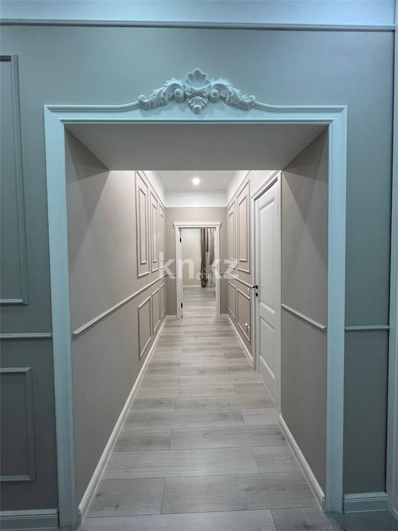 Продажа 4-комнатной квартиры, 124 м², ул. Аманжолова, дом  96/1 - Продажа  четырехкомнатных квартир в Караганде фото 16 из 23