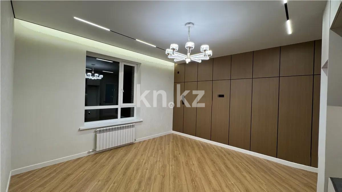Продажа 3-комнатной квартиры, 65 м², ул. Е-15, дом  13/2 в Астане