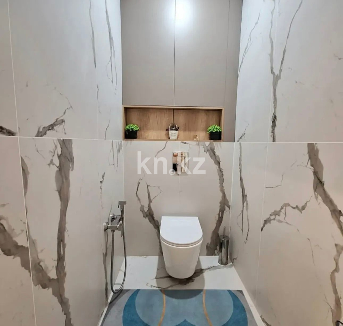 Продажа 3-комнатной квартиры, 95 м² - Продажа жилой и коммерческой недвижимости в Уральске фото 12 из 14