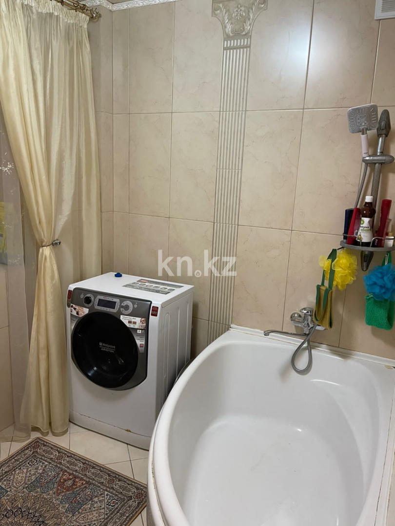 Продажа 3-комнатной квартиры, 100 м², ул. Ботаническая, дом  14 в Караганде - фото 24