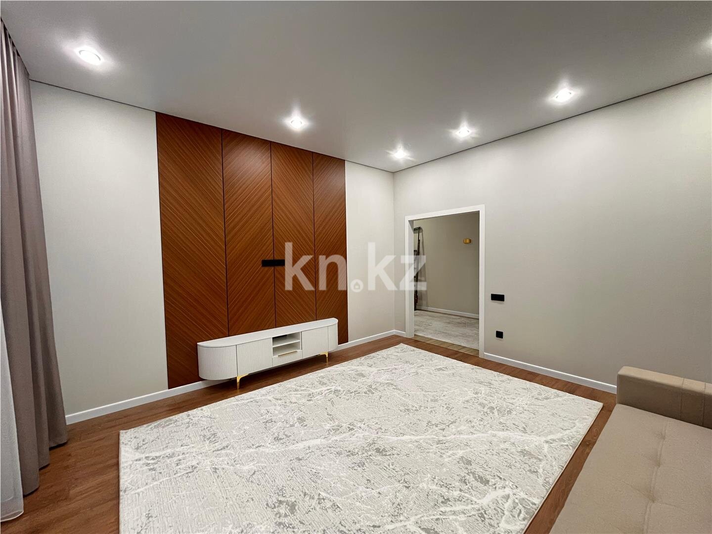 Продажа 2-комнатной квартиры, 68 м² в Караганде - фото 3