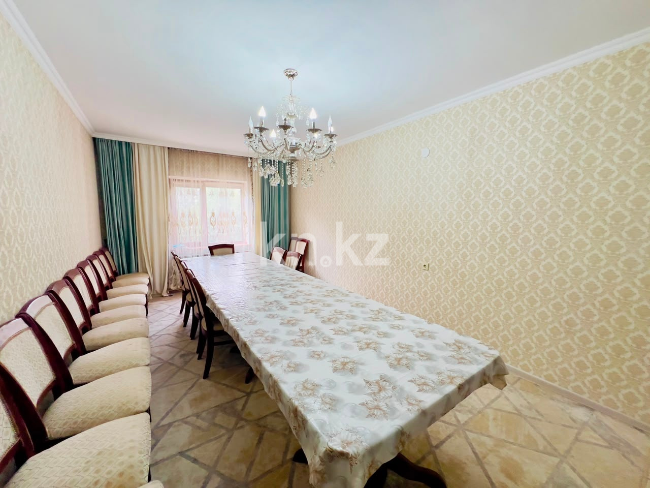Продажа 6-комнатного дома, 208 м² - Продажа домов, коттеджей в Алматы фото 11 из 36