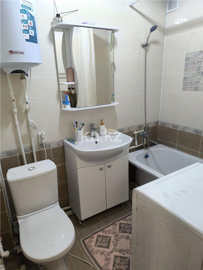 Продажа 3-комнатной квартиры, 62 м², ул. Муканова - Продажа  трехкомнатных квартир в Караганде фото 10 из 14