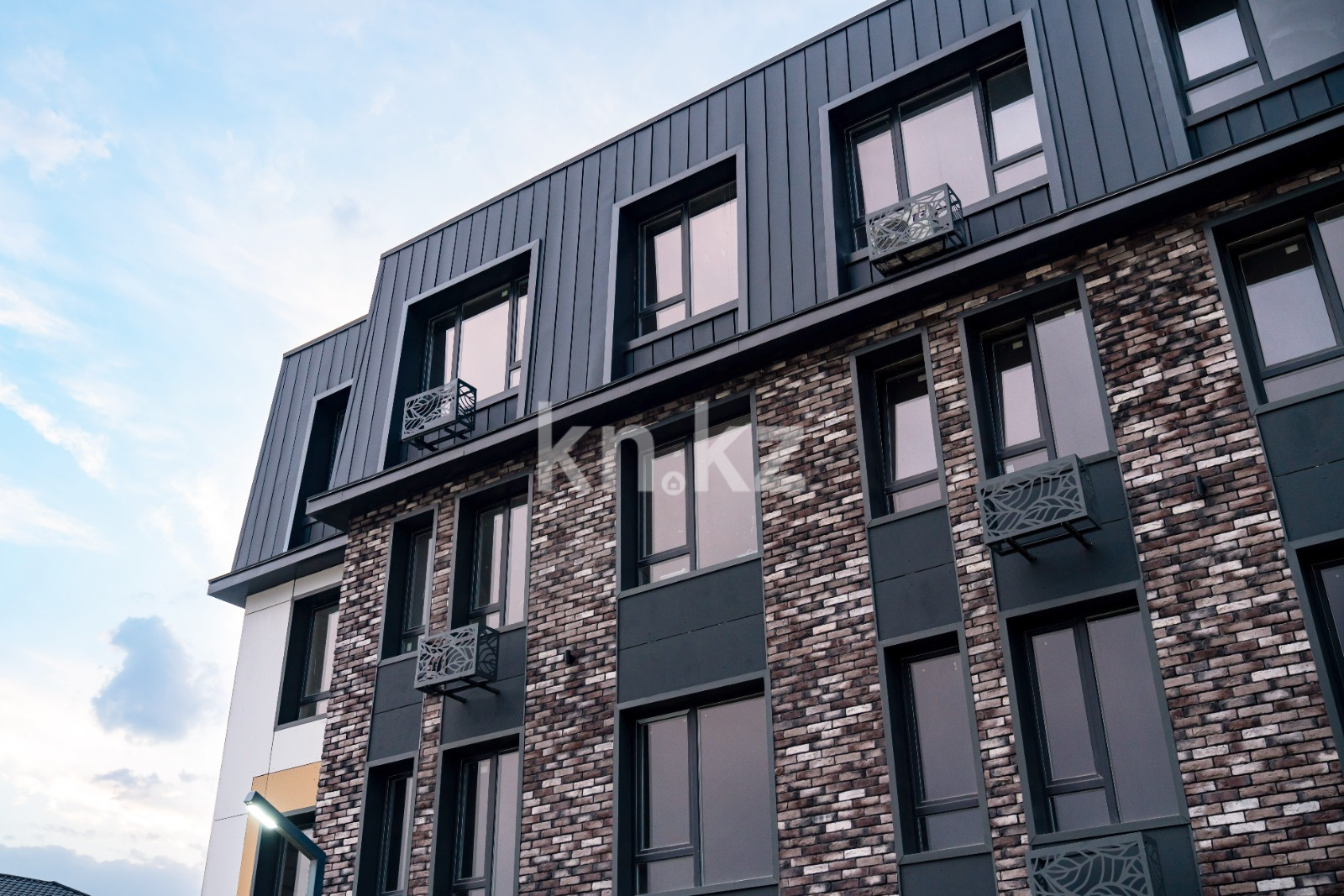 Продажа 3-комнатной квартиры, 79.17 м², Алатау в Алматы - фото 11