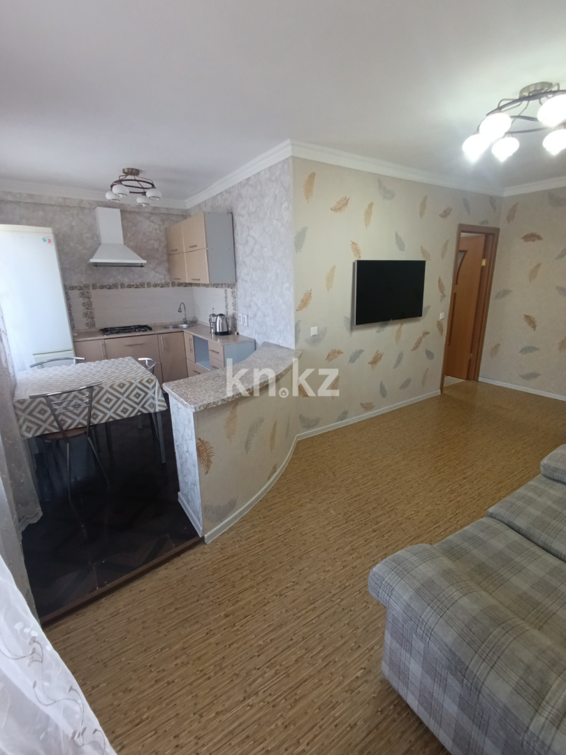 Продажа 3-комнатной квартиры, 57 м², пр. Назарбаева, дом  59 в Караганде - фото 2