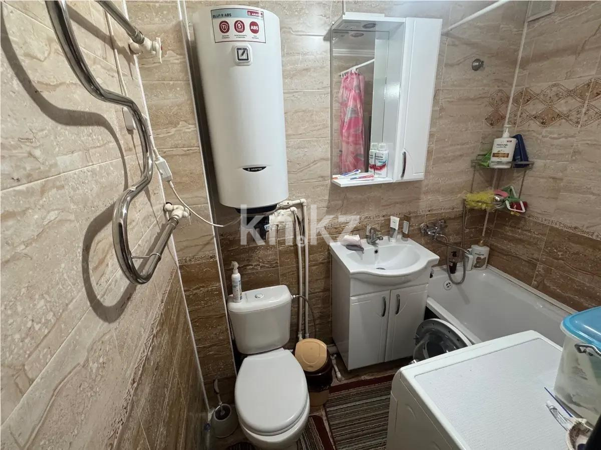 Продажа 2-комнатной квартиры, 43 м², мкр-н 11а, дом  19 - Продажа  двухкомнатных квартир в Караганде фото 3 из 3