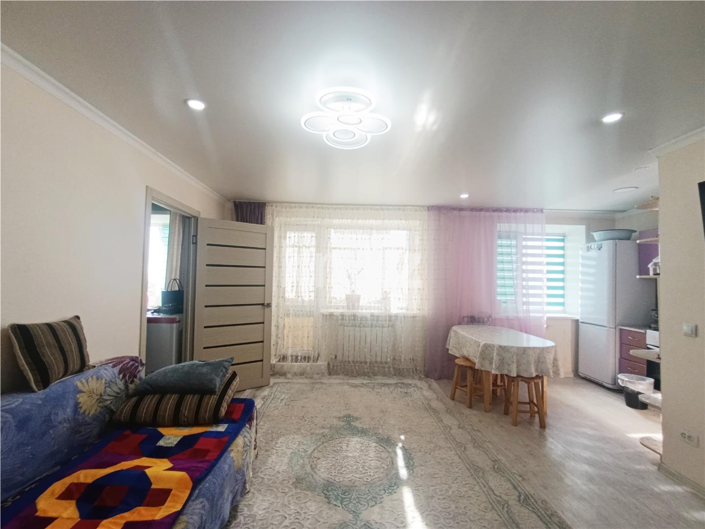 Продажа 2-комнатной квартиры, 44 м², мкр-н 21 в Караганде - фото 6