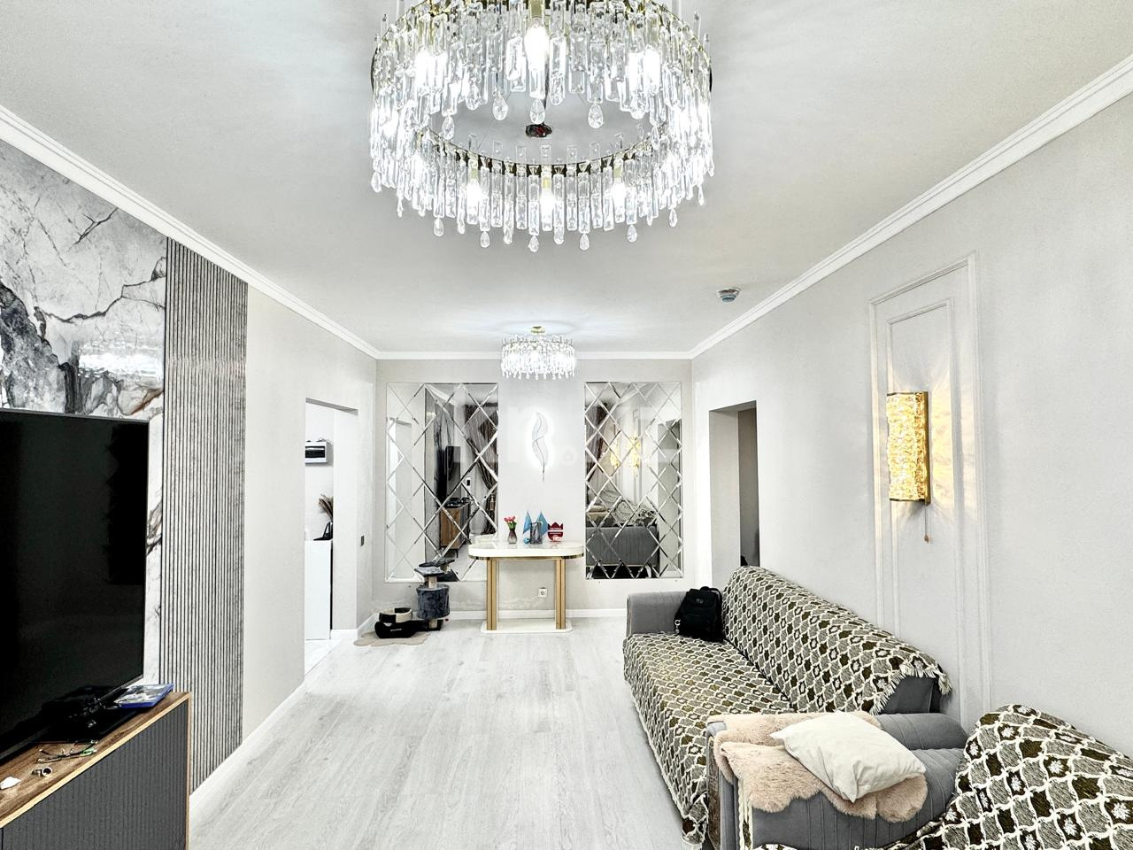 Продажа 3-комнатной квартиры, 90 м², пр. Туран, дом  55/12 - Продажа  трехкомнатных квартир в Астане с фото фото 1 из 21