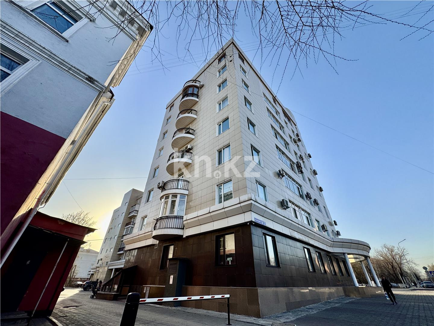 Продажа 3-комнатной квартиры, 132 м², ул. Абая, дом  5 - Продажа квартир в Караганде фото 36 из 38