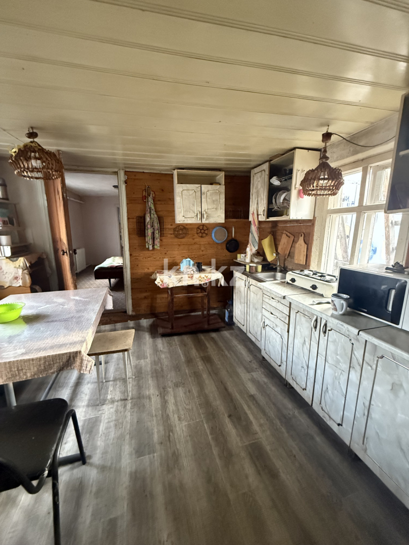 Продажа 4-комнатного дома, 110 м², ул. Бакинская - Продажа домов, коттеджей в Караганде фото 1 из 1