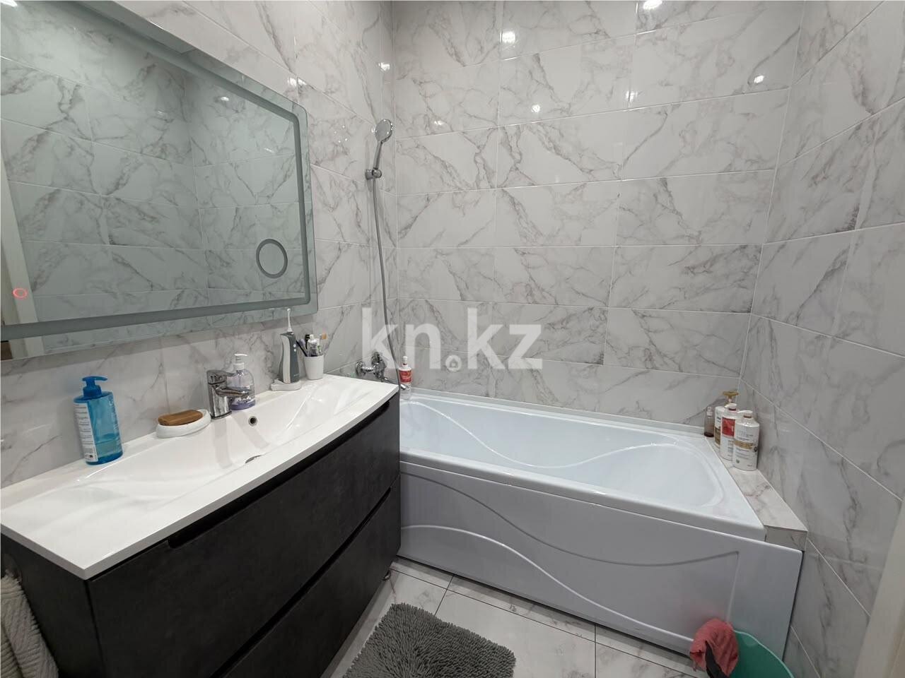 Продажа 4-комнатной квартиры, 107 м² в Караганде - фото 16