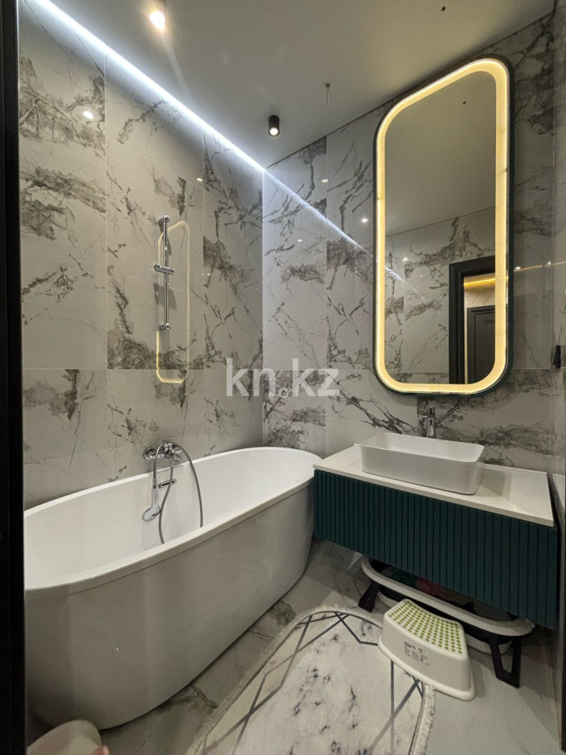 Продажа 4-комнатной квартиры, 107 м², пр. Шахтеров, дом  52б - Продажа  четырехкомнатных квартир в Караганде фото 10 из 11