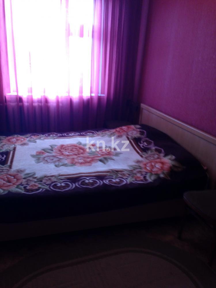 Аренда 3-комнатной квартиры посуточно, 68 м², ул. Ихсанова, дом  73 - Продажа квартир в Уральске фото 3 из 5