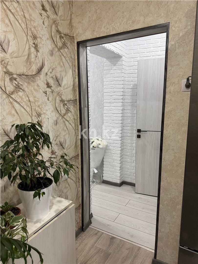 Продажа 3-комнатной квартиры, 62 м², ул. Санаторная - Продажа квартир в Караганде фото 10 из 13