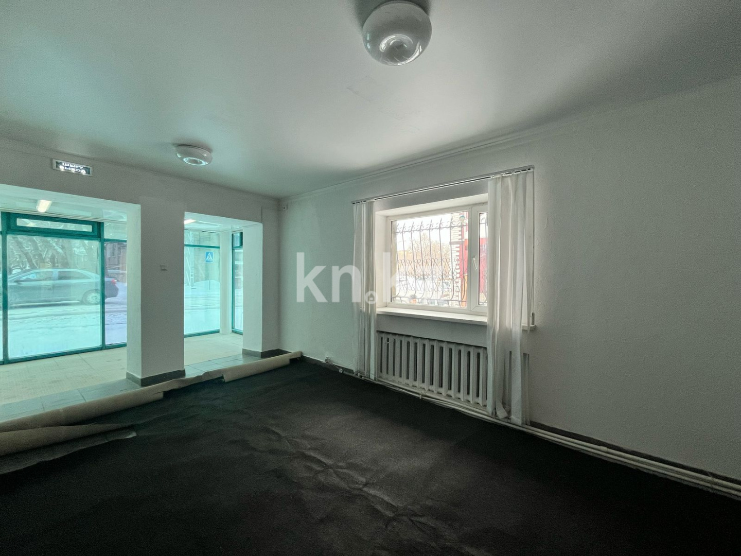 Продажа помещения, 137 м² - Продажа офисных и торговых помещений в Караганде с фото - страница 2 фото 3 из 14