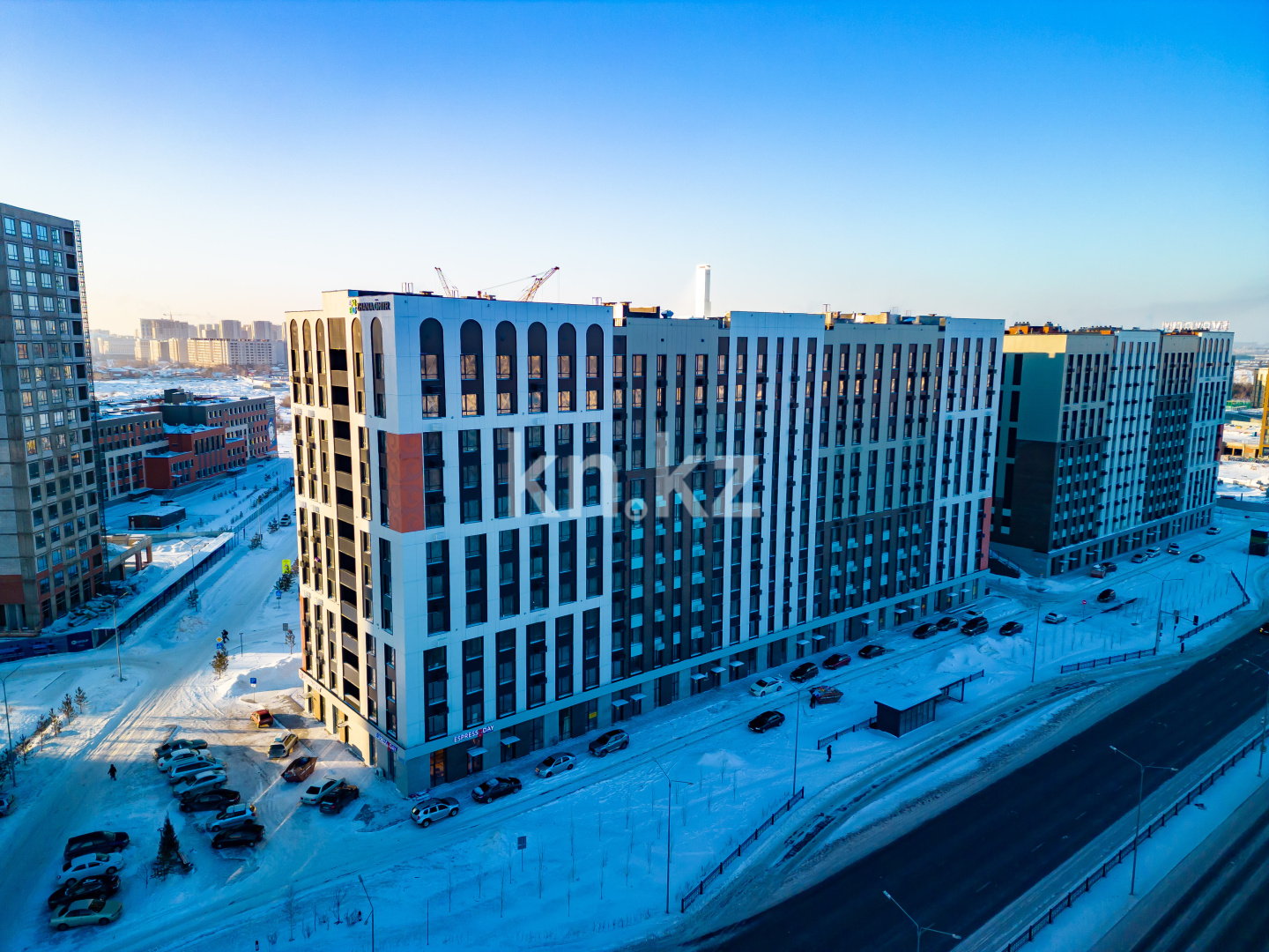 Продажа 1-комнатной квартиры, 45 м², пр. Аль-Фараби, дом  7 в Астане - фото 2 Продажа 1-комнатной квартиры, 45 м², пр. Аль-Фараби, дом  7 в Астане - фото 2