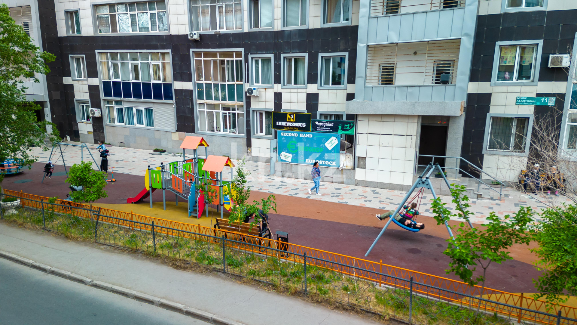 Продажа 2-комнатной квартиры, 70.2 м², ул. Габдуллина в Астане - фото 20