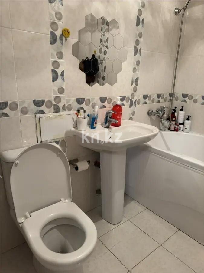 Продажа 3-комнатной квартиры, 130.4 м² в Астане - фото 5