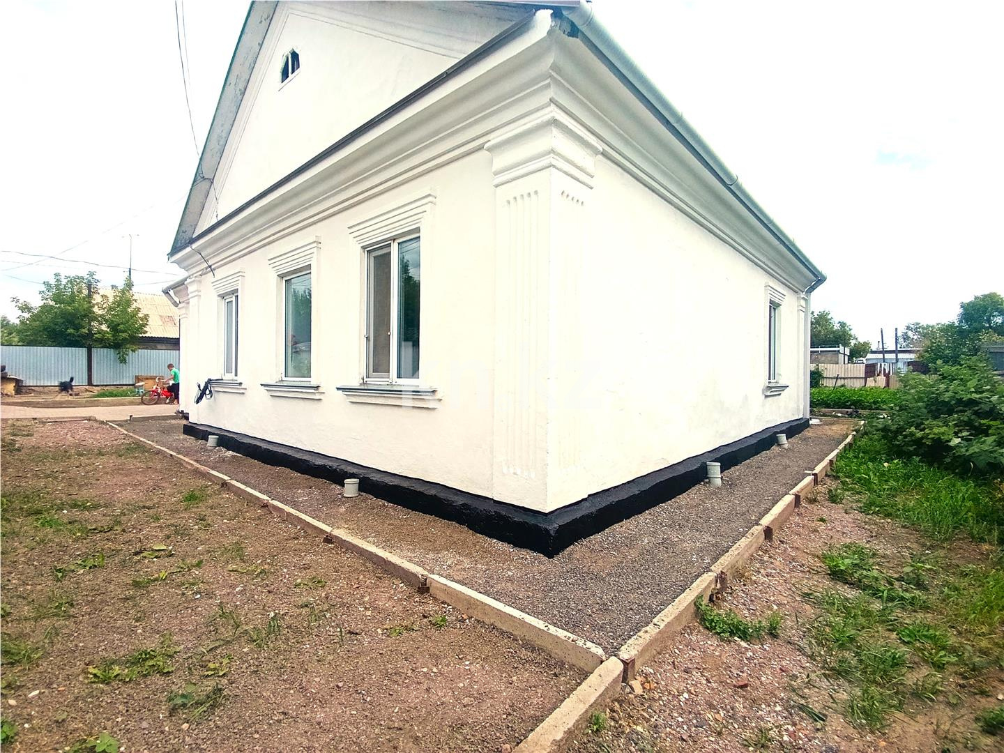 Продажа 4-комнатного дома, 75 м², ул. Пожарского - Продажа домов, коттеджей в Караганде фото 1 из 18