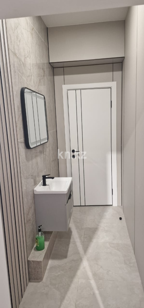 Продажа , 66.4 м², ул. Байзакова, дом  263 - Продажа офисных и торговых помещений в Алматы с фото фото 14 из 24