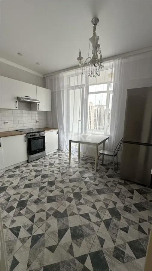 Продажа 1-комнатной квартиры, 39 м², ул. Онгарсыновой, дом  8 в Астане - фото 2