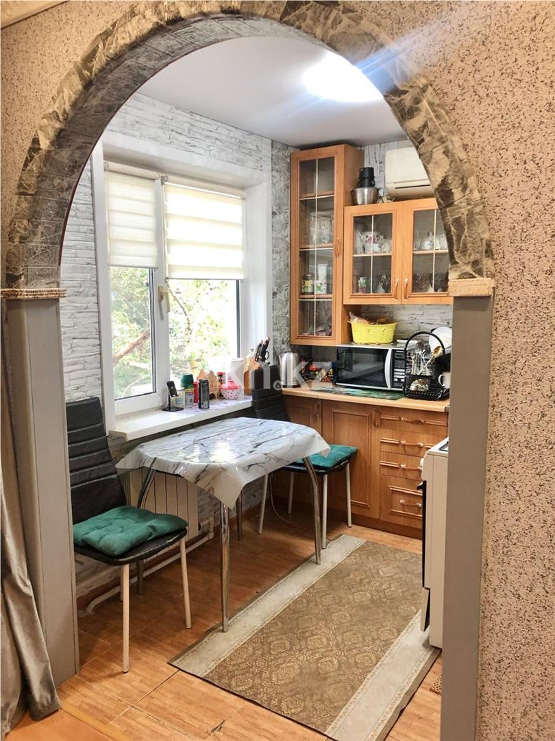 Продажа 3-комнатной квартиры, 62 м², мкр-н 14, дом  42 в Караганде - фото 3