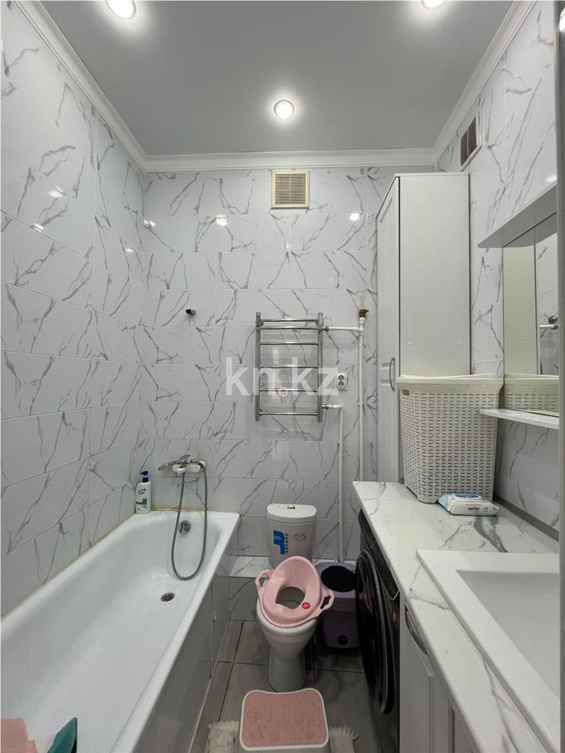 Продажа 3-комнатной квартиры, 75 м² - Продажа квартир в кирпичном доме в Караганде - страница 2 фото 12 из 22
