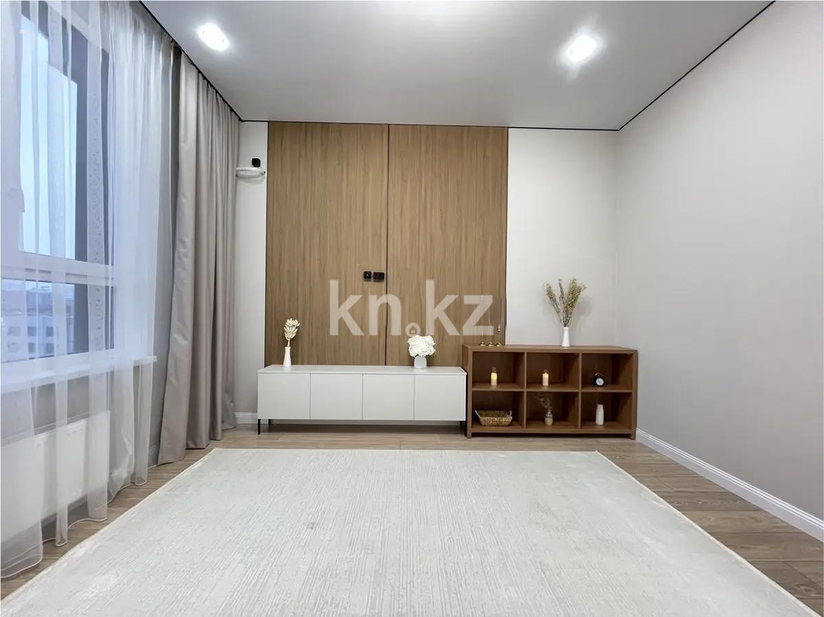Продажа 1-комнатной квартиры, 40 м², ул. Е-796, дом  1 стр в Астане