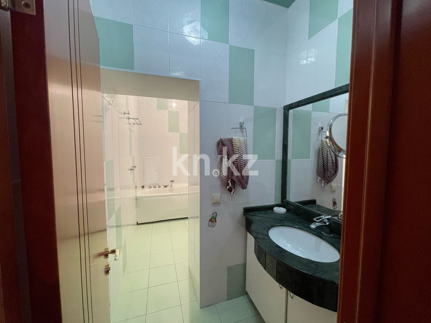 Продажа 3-комнатной квартиры, 132.3 м² в Астане - фото 9