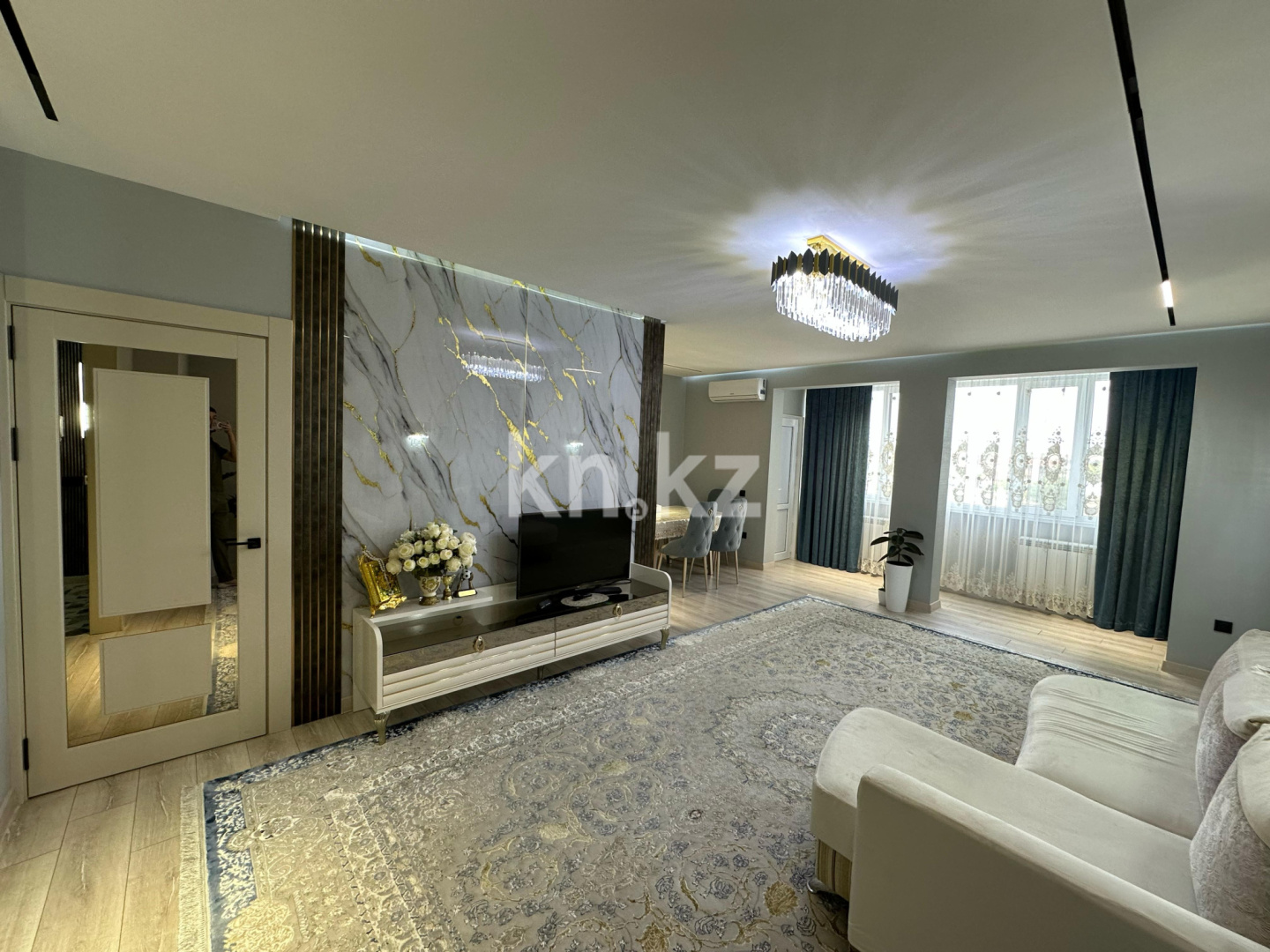 Продажа 3-комнатной квартиры, 94 м², пр. Байдибек би, дом  116 - Продажа и аренда недвижимости в Шымкенте фото 1 из 36