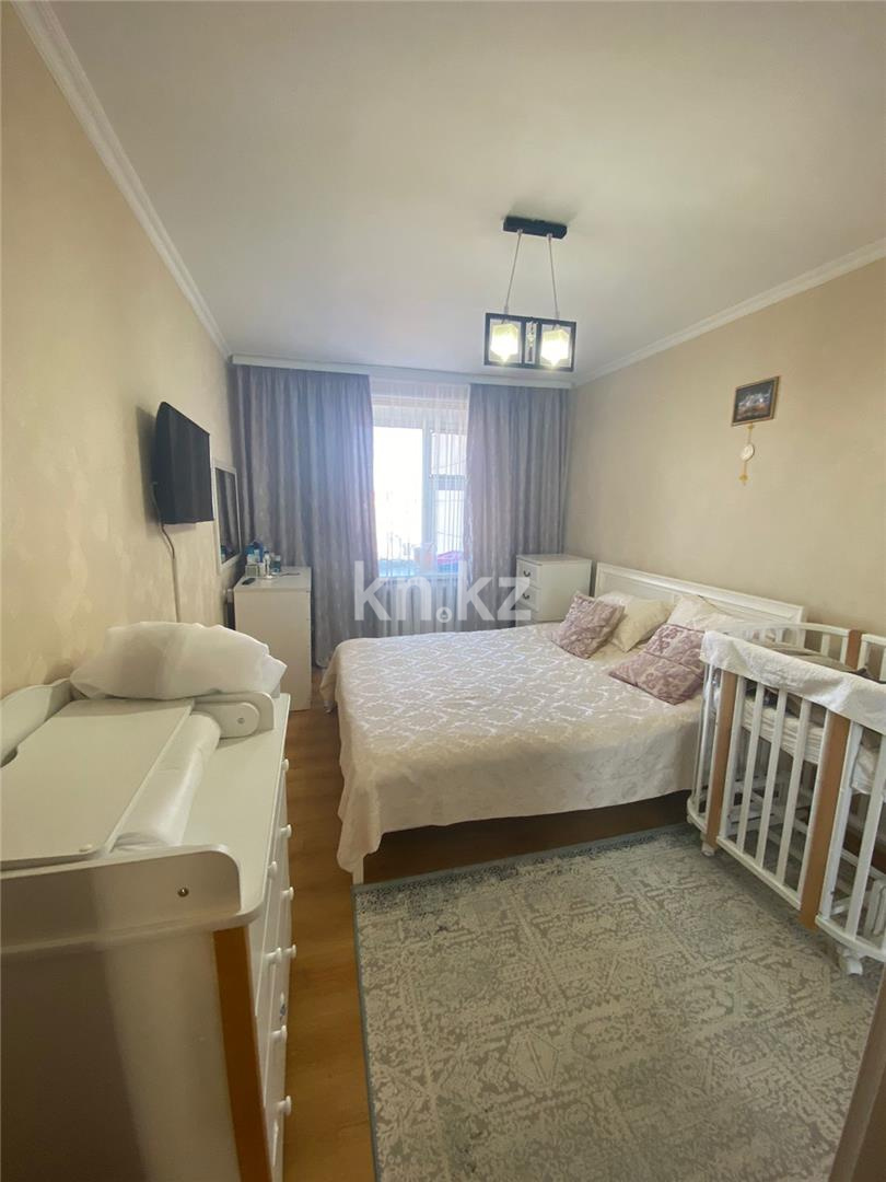 Продажа 4-комнатной квартиры, 80 м², пр. Республики - Продажа  четырехкомнатных квартир в Караганде фото 3 из 13