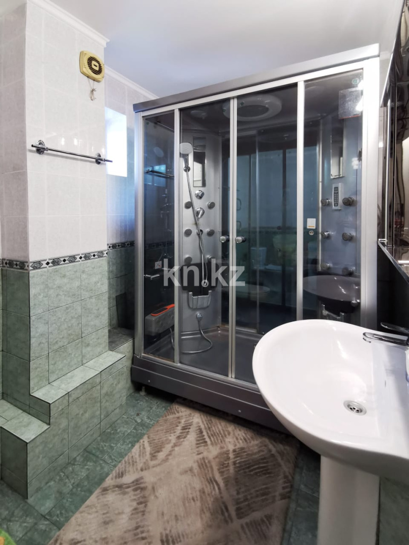 Продажа 5-комнатного дома, 205 м², ул. Сокольского в Алматы - фото 40