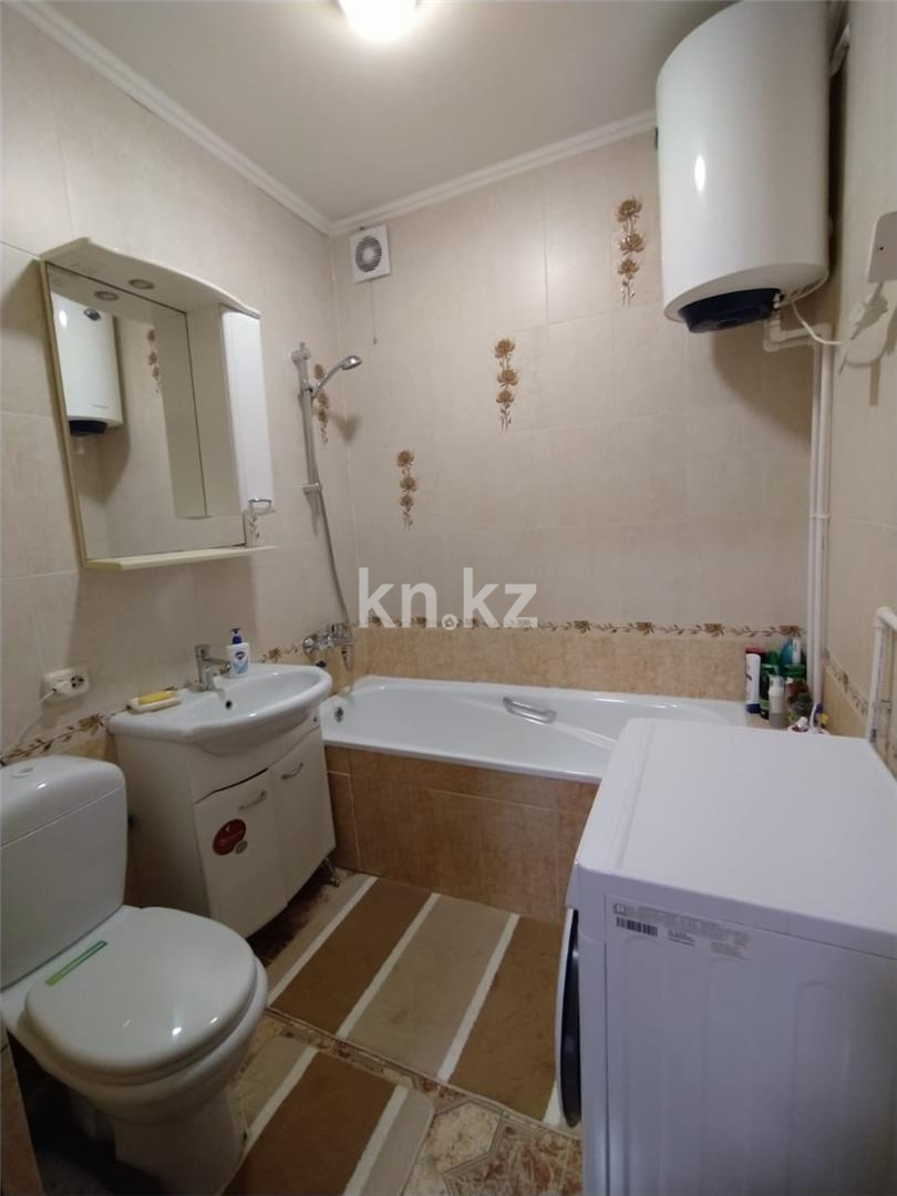 Продажа 3-комнатной квартиры, 60 м² - Продажа трехкомнатных квартир в Караганде - страница 3 фото 17 из 28