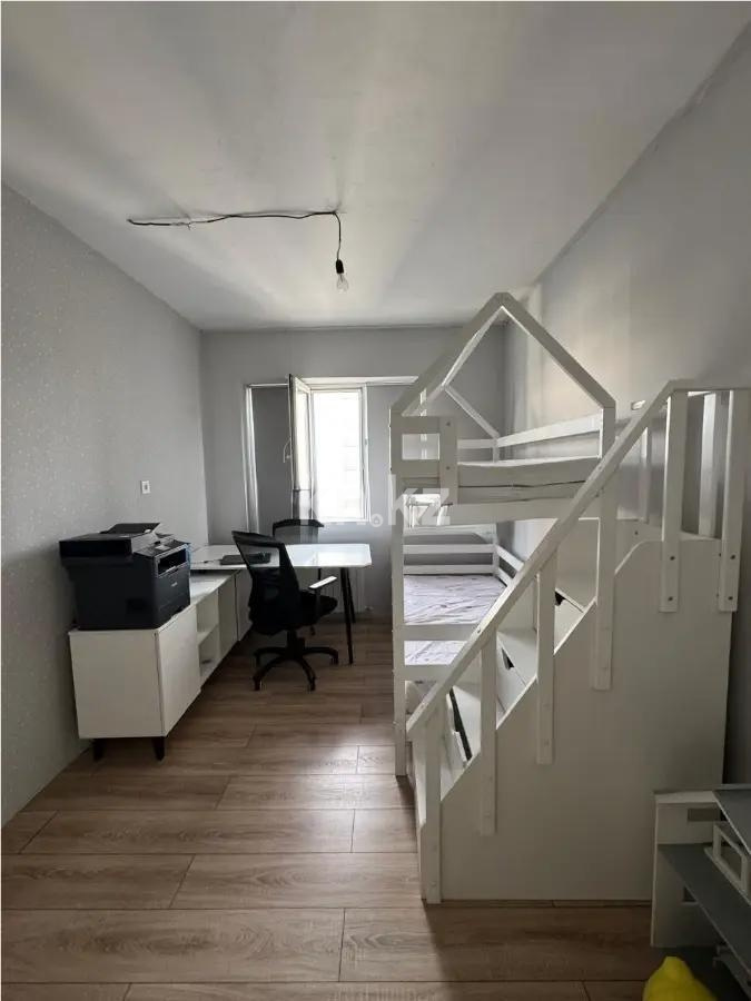 Продажа 3-комнатной квартиры, 70.4 м² в Алматы - фото 3