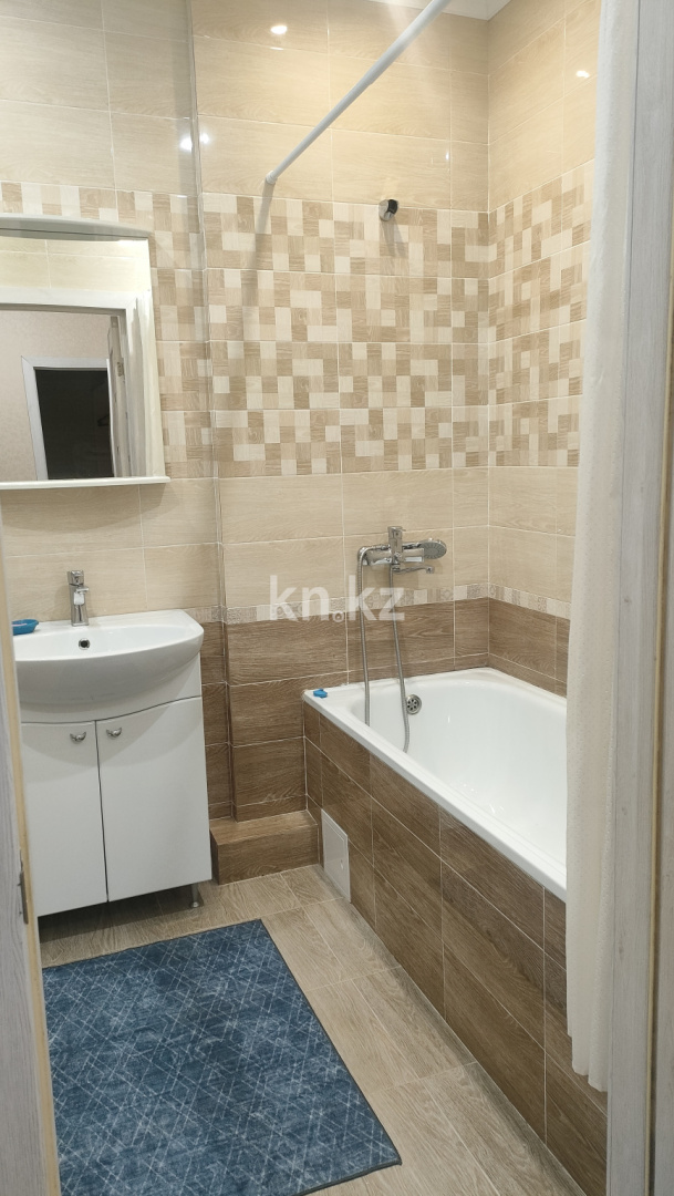 Аренда 1-комнатной квартиры посуточно, 41 м², пр. Кабанбай батыра, дом  48/9 - ул. Орынбор - Аренда квартир посуточно в Астане с фото фото 7 из 9