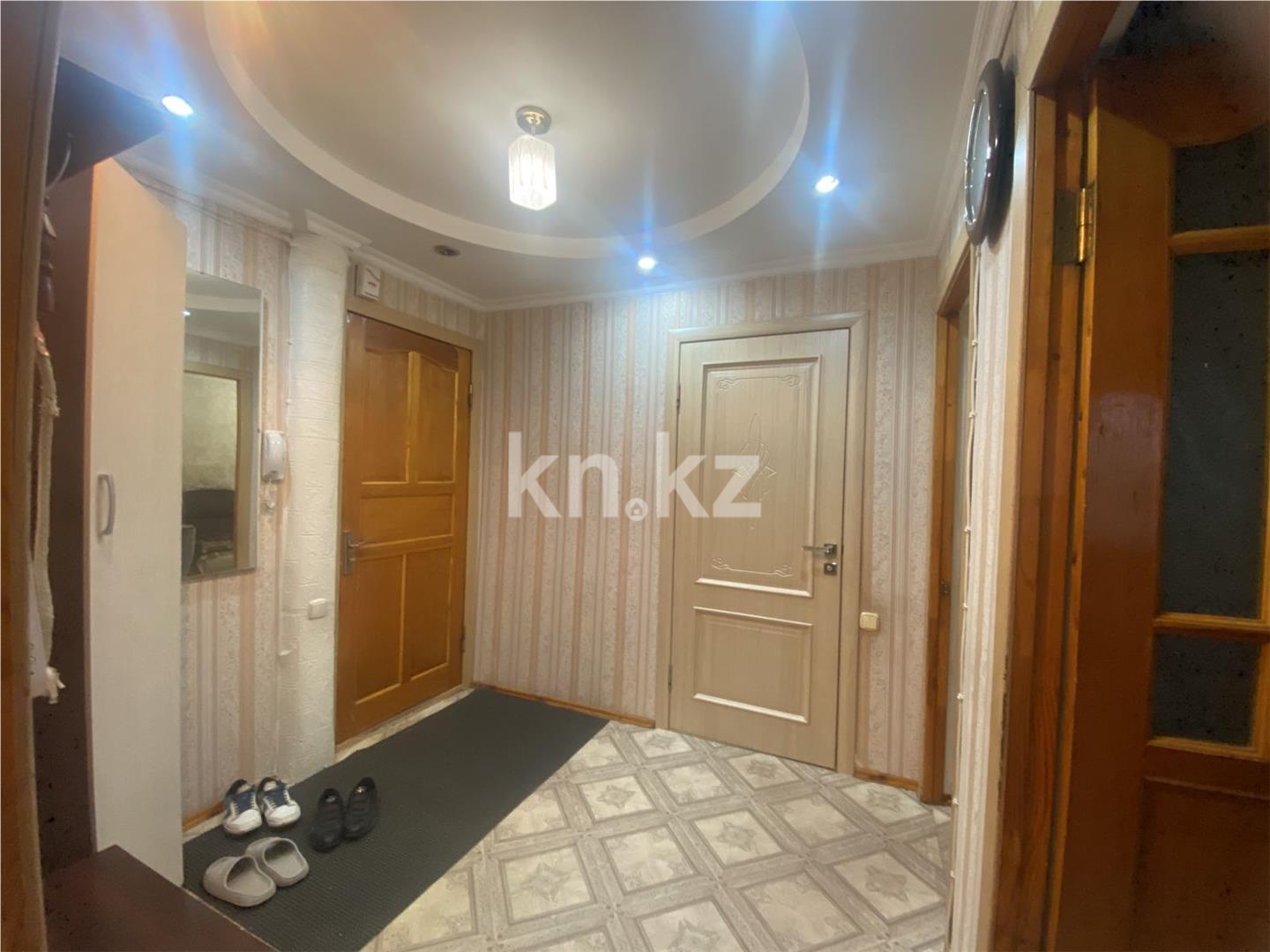 Продажа 3-комнатной квартиры, 62 м², мкр-н 19, дом  74 - Продажа квартир в Караганде фото 14 из 19