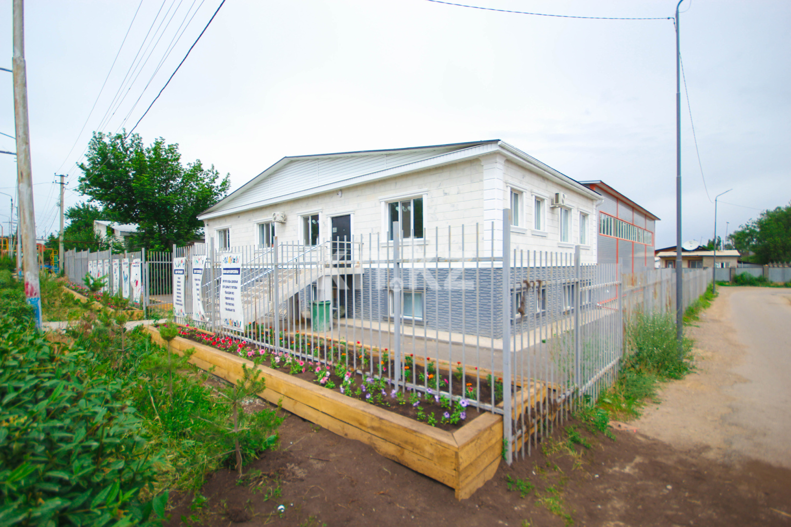 Продажа , 800 м², ул. Байтурсынова, дом  11а - Суюнбая - Продажа зданий в Алматы фото 1 из 7