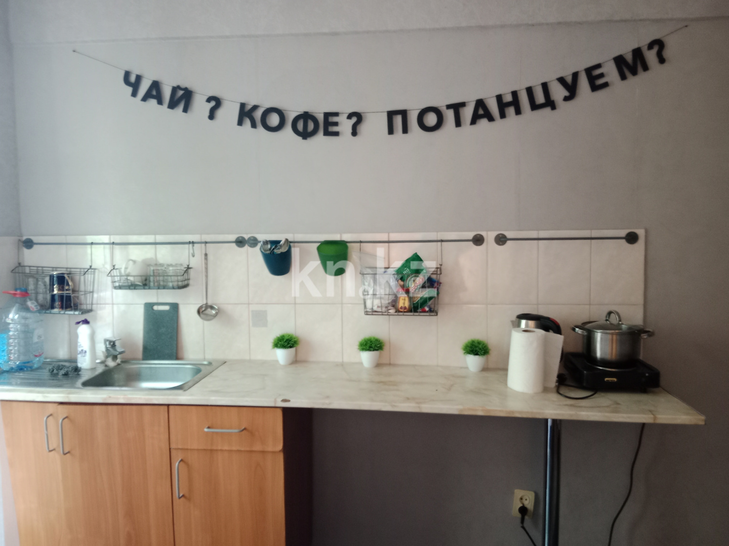 Аренда 2-комнатной квартиры посуточно, 46 м², ул. Казахстан, дом  104 - Аренда квартир посуточно в Усть-Каменогорске фото 5 из 6