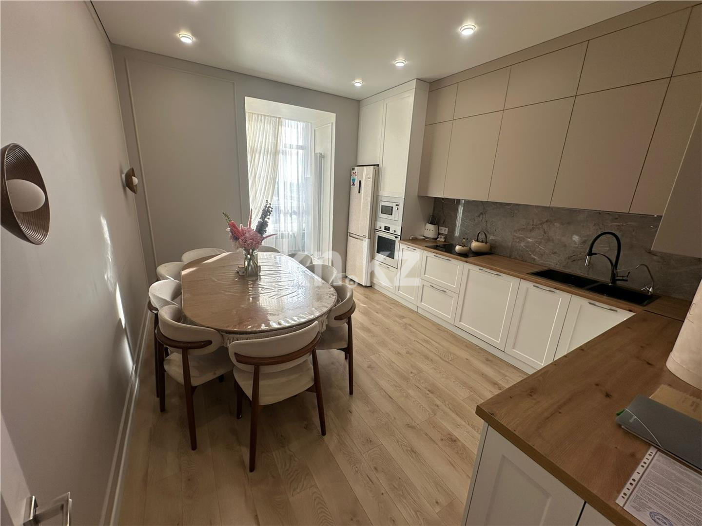 Продажа 3-комнатной квартиры, 94 м² в Караганде