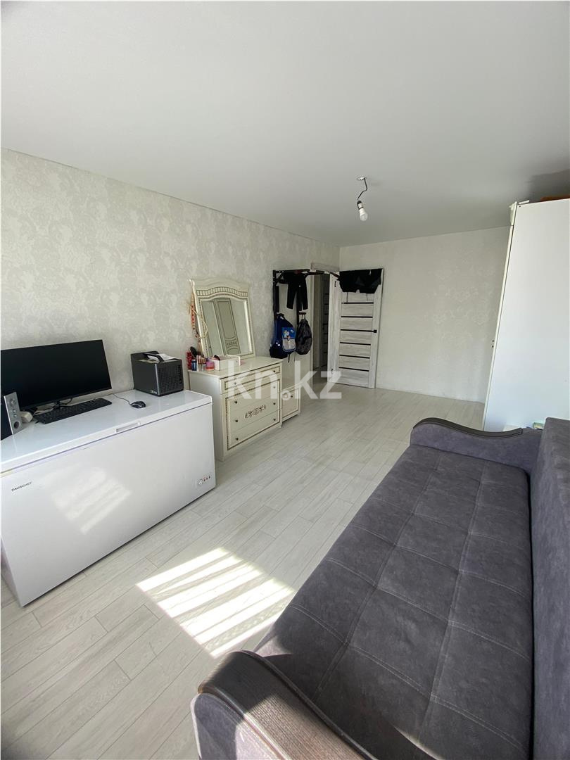 Продажа 3-комнатной квартиры, 61 м², мкр-н 18 - Продажа квартир в Караганде фото 6 из 14