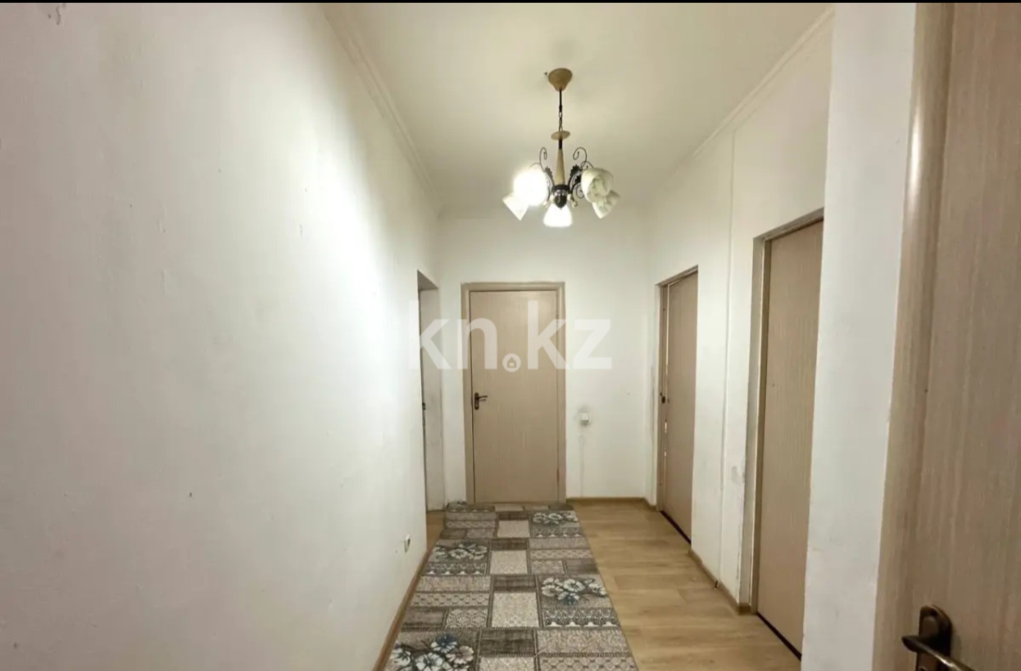 Продажа 2-комнатной квартиры, 63 м², мкр-н Жас Канат, дом  1/4 в Алматы